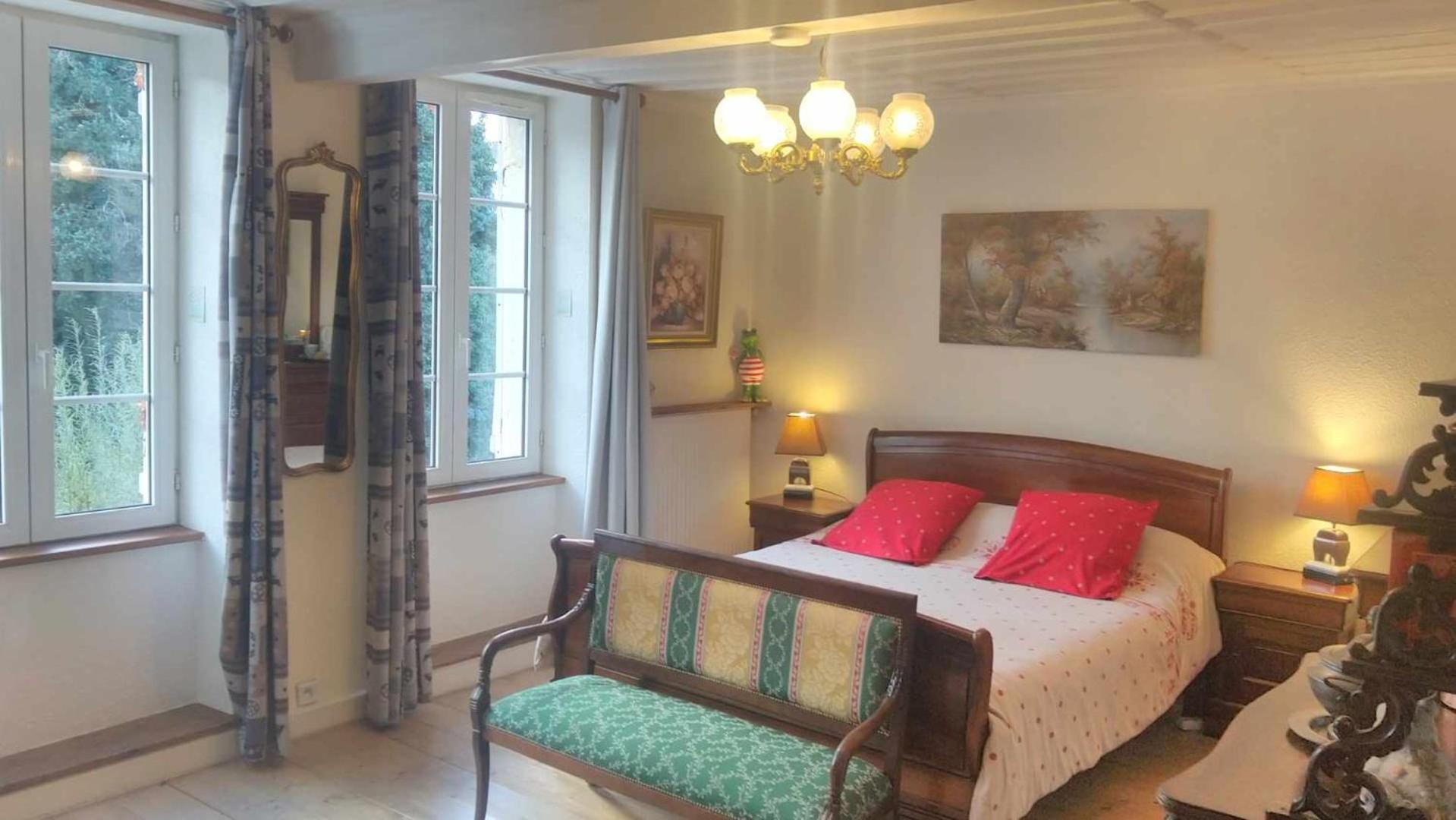 A La Grenouille Du Jura Hotel Bellignat Kültér fotó