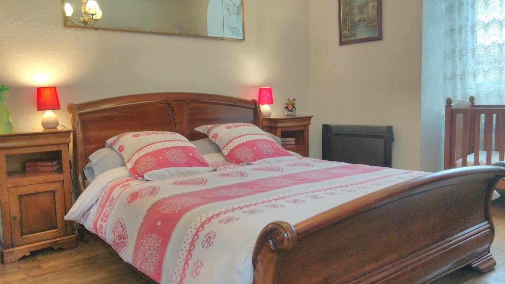 A La Grenouille Du Jura Hotel Bellignat Kültér fotó
