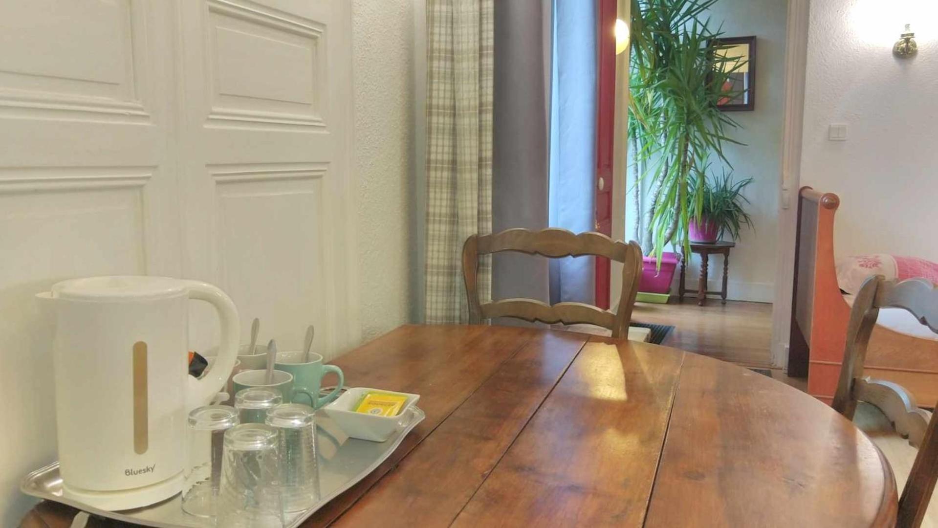 A La Grenouille Du Jura Hotel Bellignat Kültér fotó
