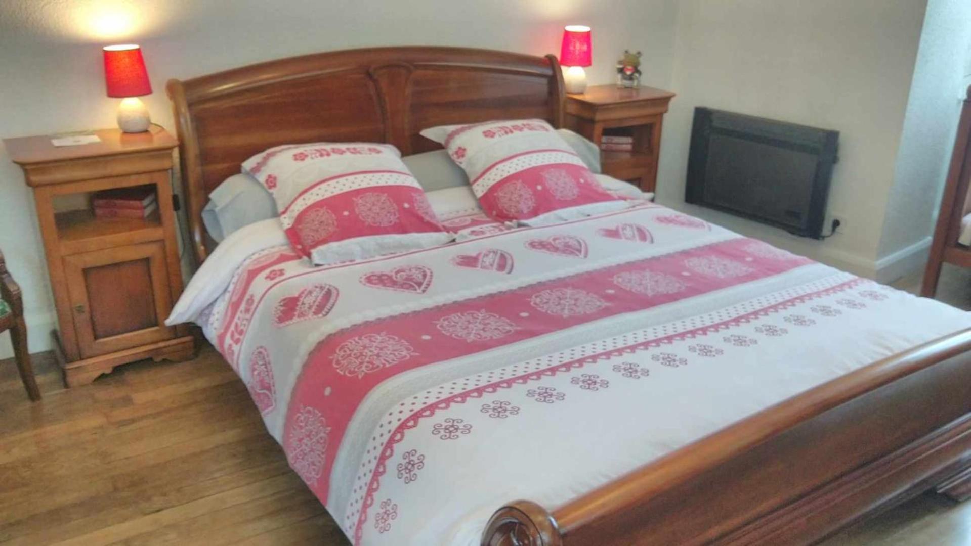 A La Grenouille Du Jura Hotel Bellignat Kültér fotó